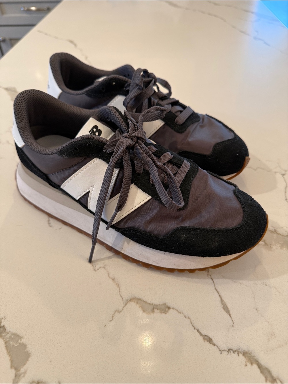 Women’s Black New Balance 237 Sneakers Size 8.5 (EUC)